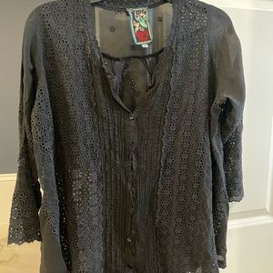 Johnny Wass black top in great condition. No issues.